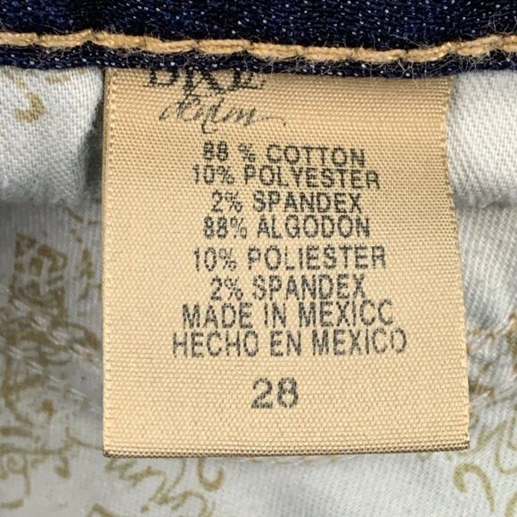 BKE Capri Jeans sz 28 Dark Wash Factory Fading Distressing 22" inseam - Picture 8 of 9